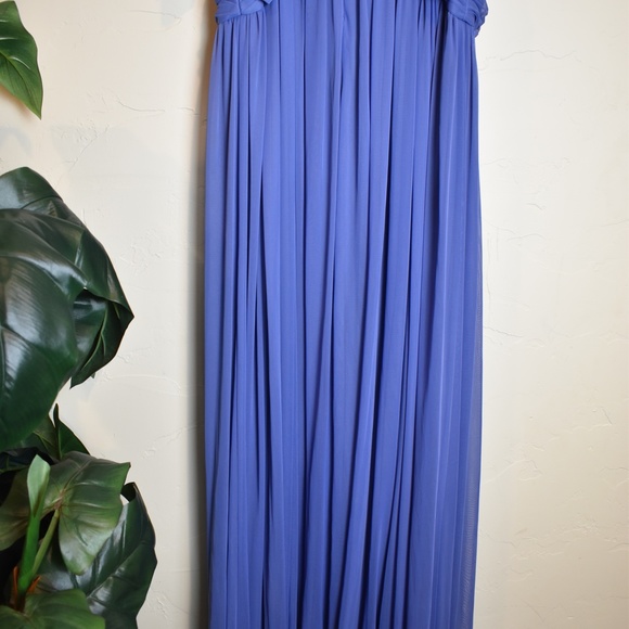 Adrianna Papell Cap Sleeve Stretch Tulle Gown! - Picture 6 of 15